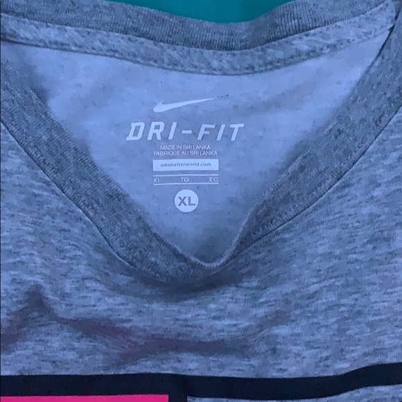Nike XL shirt - Picture 5 of 5
